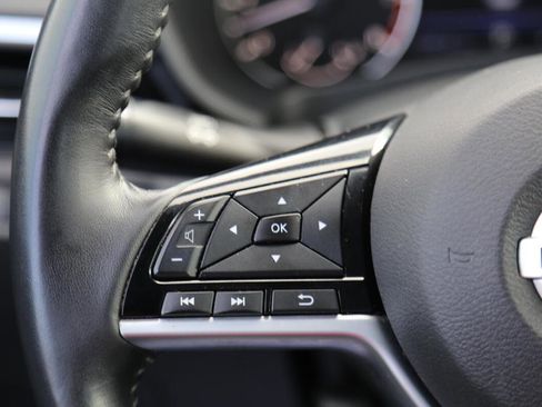 Used 2021 Nissan Altima 2.5 SV w/ SV Premium Package image 14