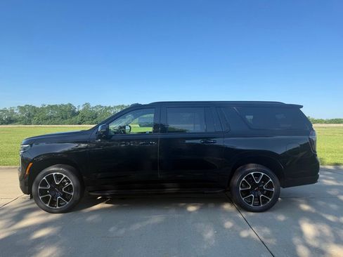 New 2026 Chevrolet Suburban RST w/ Comfort Package AWD/4WD image 10