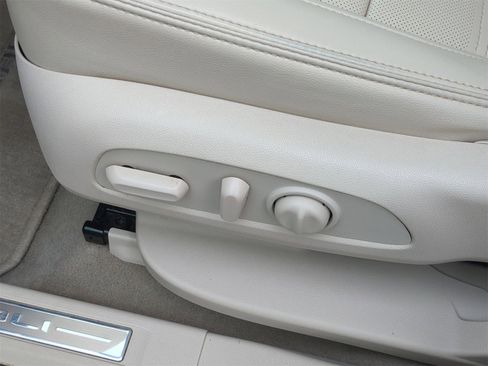 Certified 2022 GMC Acadia Denali w/ Denali Technology Package image 12