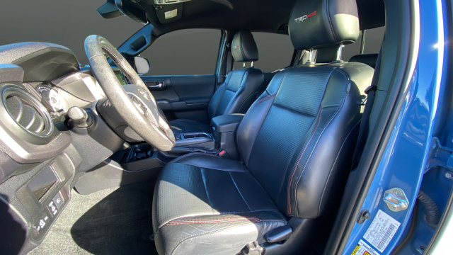 Used 2018 Toyota Tacoma TRD Pro AWD/4WD image 9