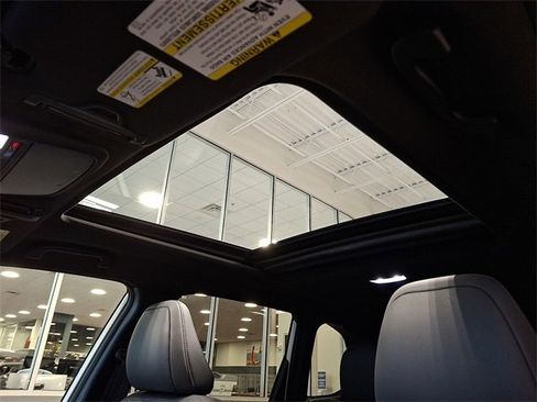 Certified 2025 Subaru Forester Limited image 14