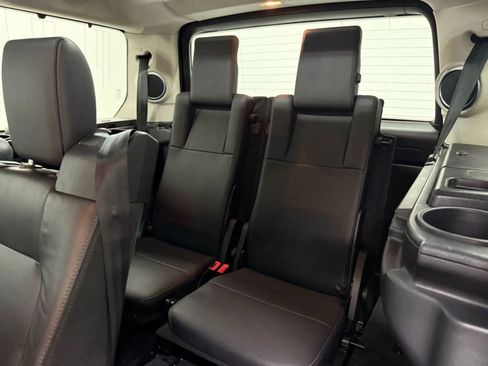 Used 2016 Land Rover LR4 HSE image 16