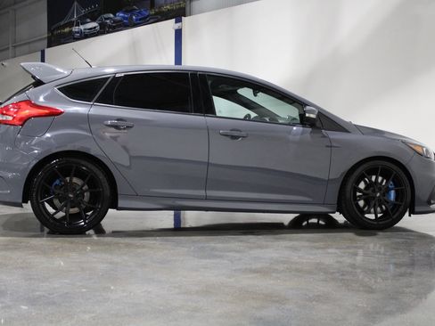 Used 2017 Ford Focus RS image 10