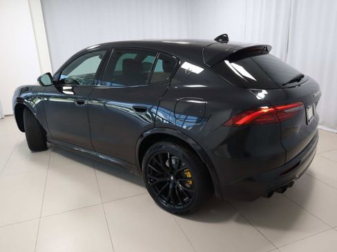 New 2025 Maserati Grecale Modena image 3