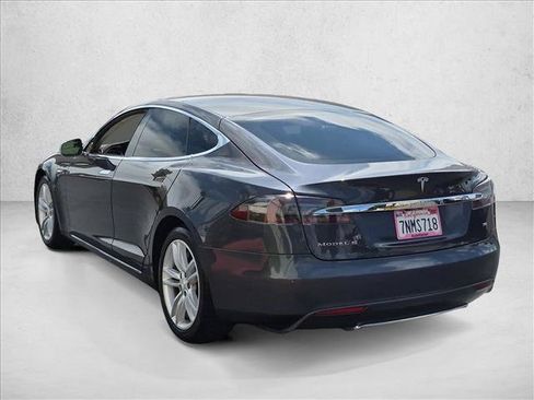Used 2015 Tesla Model S 70 RWD image 8
