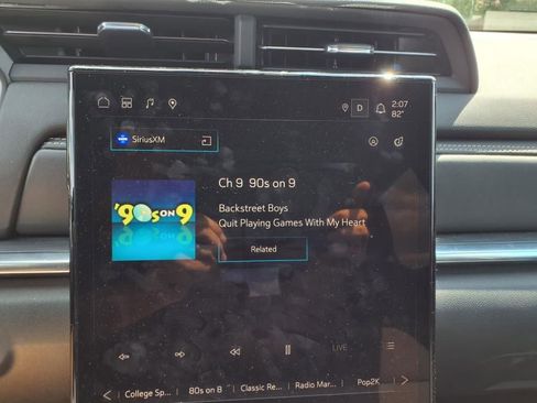 Used 2025 GMC Terrain Elevation image 14