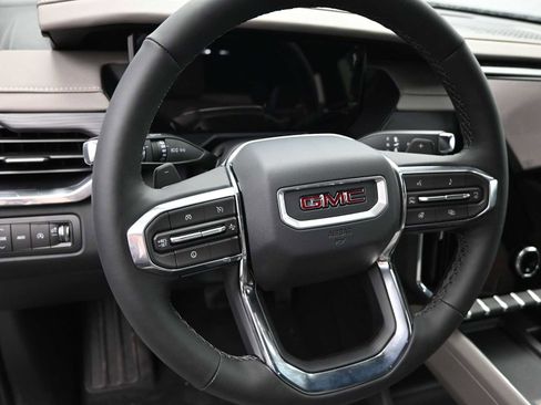 New 2026 GMC Acadia Elevation w/ Elevation Premium Package AWD/4WD image 12