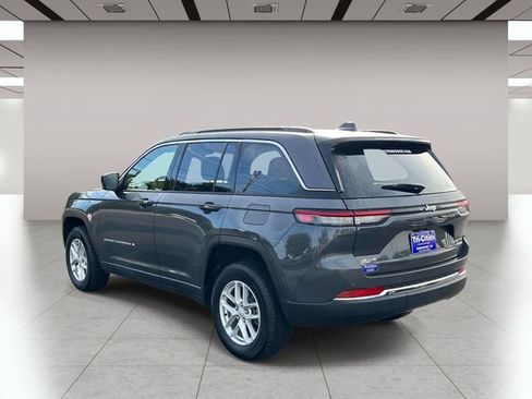 Used 2025 Jeep Grand Cherokee Laredo X AWD/4WD image 6