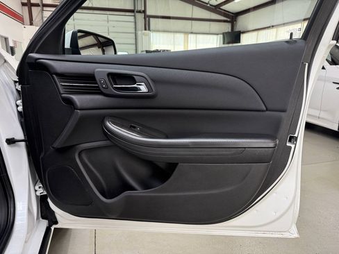 Used 2015 Chevrolet Malibu LTZ FWD image 16