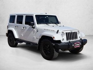 Used 2017 Jeep Wrangler Unlimited Rubicon w/ Connectivity Group AWD/4WD video 3