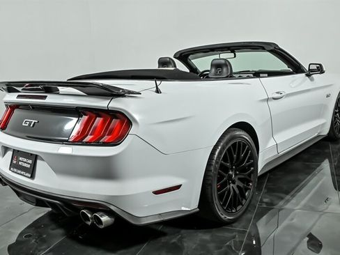 Used 2017 Ford Mustang GT Premium RWD image 9