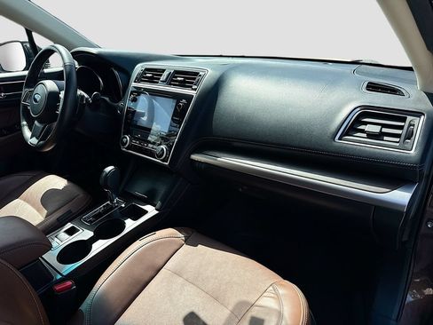 Used 2019 Subaru Outback 3.6R Touring w/ Popular Package #3A AWD/4WD image 37