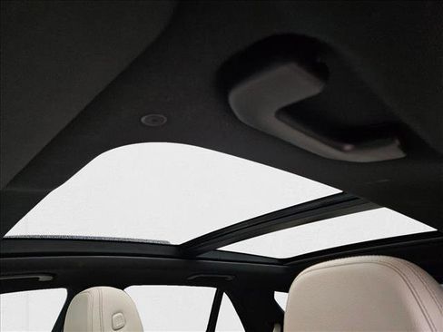 Used 2023 Mercedes-Benz GLE 450 4MATIC image 17