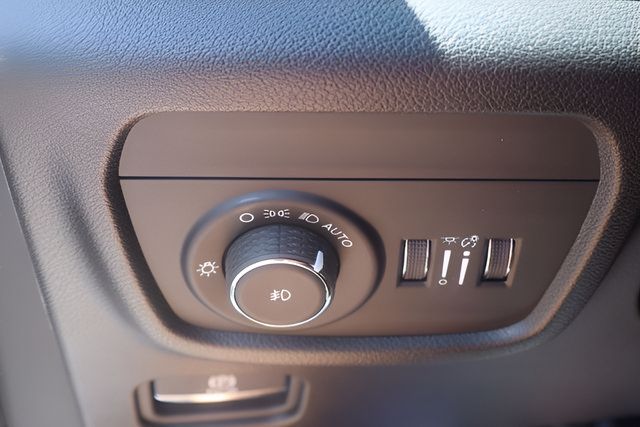New 2026 Jeep Grand Cherokee Limited AWD/4WD image 19