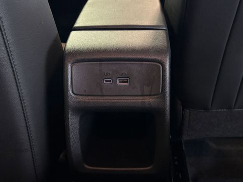 Used 2025 Chevrolet Trax LT image 23