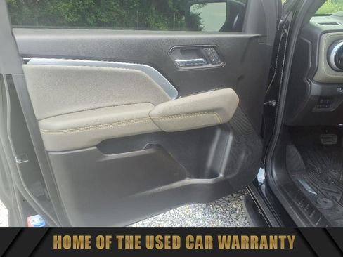 Used 2025 Chevrolet Colorado ZR2 w/ Technology Package image 19