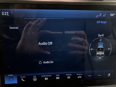 Used 2023 Ford F150 Lariat w/ Equipment Group 502A High image 32