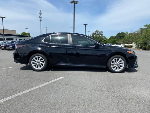 Used 2023 Toyota Camry LE FWD image 8