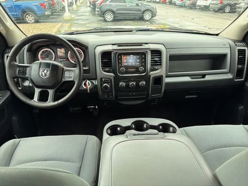 Used 2017 RAM 1500 Express AWD/4WD image 16