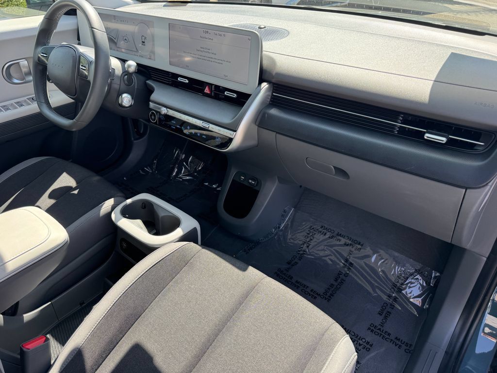 Certified 2024 Hyundai Ioniq 5 SE RWD image 7