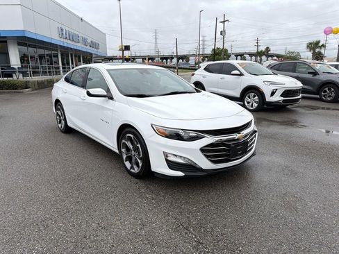 Used 2023 Chevrolet Malibu LT FWD image 1