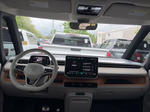 Used 2025 Volkswagen ID. Buzz 1st Edition image 26