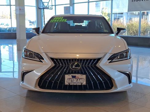 Used 2023 Lexus ES 350 w/ Premium Package image 2