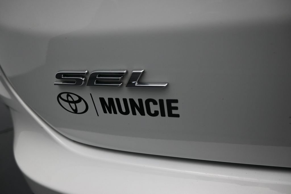 Used 2024 Ford Edge SEL AWD/4WD image 30
