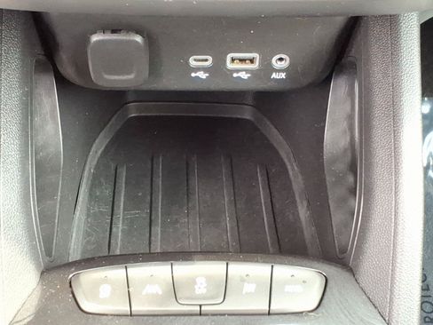 Used 2022 Chevrolet TrailBlazer LT AWD/4WD image 20