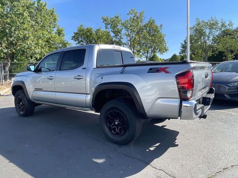 Used 2023 Toyota Tacoma SR5 RWD image 4