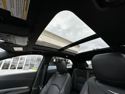 Used 2021 Cadillac XT4 Premium Luxury image 29