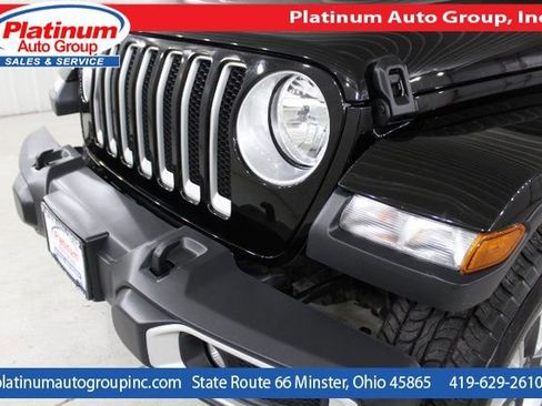 Used 2019 Jeep Wrangler Unlimited Sahara w/ Safety Group AWD/4WD image 47