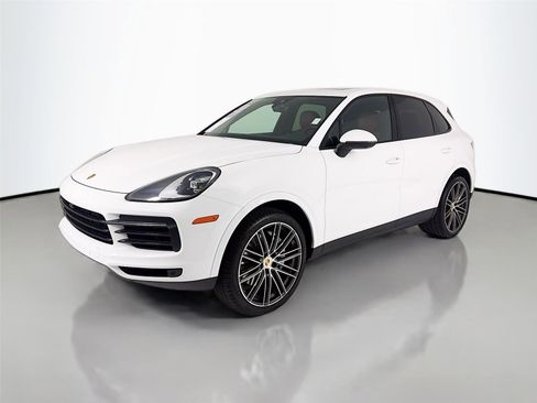 Certified 2023 Porsche Cayenne image 1