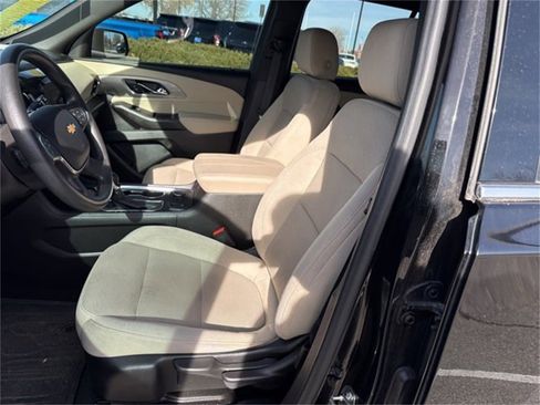 Certified 2023 Chevrolet Traverse LS image 8