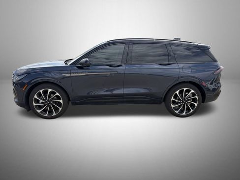 Used 2024 Lincoln Nautilus Black Label AWD/4WD image 2