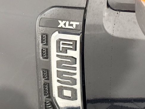 Used 2024 Ford F250 XLT w/ FX4 Off-Road Package image 23