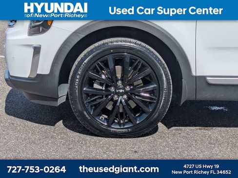 Used 2022 Kia Telluride SX w/ Towing Package image 10