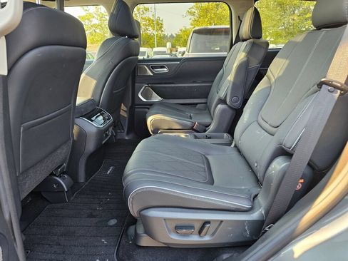 Used 2025 INFINITI QX80 Sensory AWD/4WD image 15