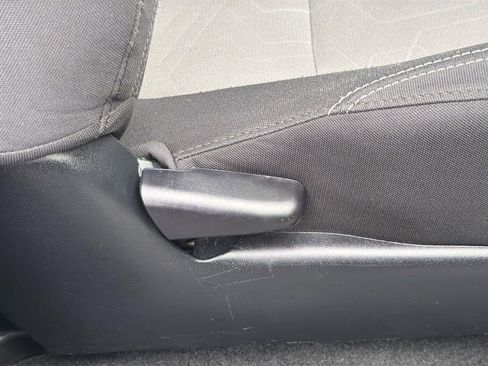 Used 2023 Toyota Tacoma TRD Off-Road image 31