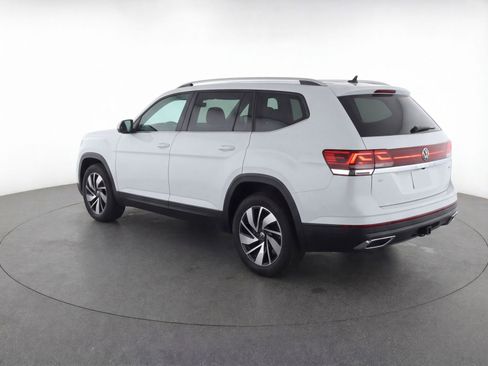 Used 2025 Volkswagen Atlas SE image 5