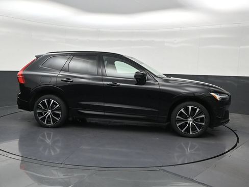 Used 2024 Volvo XC60 B5 Plus AWD/4WD image 7