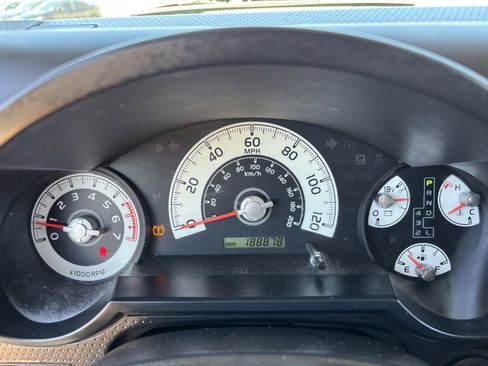 Used 2012 Toyota FJ Cruiser 4WD w/ Upgrade Pkg image 26