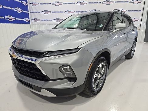 Used 2024 Chevrolet Blazer LT w/ Convenience Package image 3
