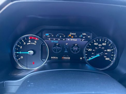 Used 2020 Ford F250 Platinum w/ FX4 Off-Road Package image 29