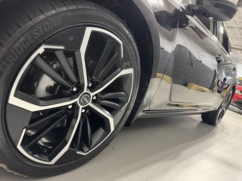 Used 2024 Nissan Altima 2.5 SR FWD image 27