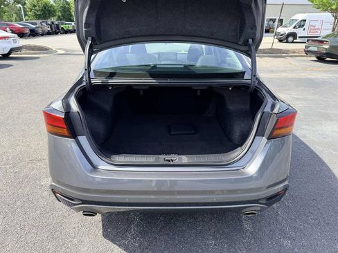 Used 2024 Nissan Altima 2.5 SV w/ SV Premium Package FWD image 12