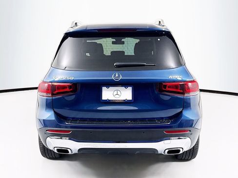 Certified 2022 Mercedes-Benz GLB 250 4MATIC image 6