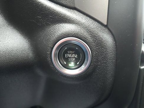 Used 2025 GMC Sierra 1500 Pro w/ Pro Value Package image 16