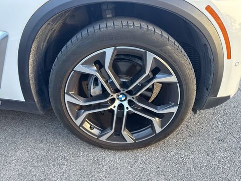 Certified 2025 BMW X5 xDrive40i w/ Climate Comfort Package AWD/4WD image 3