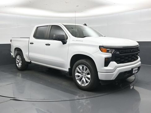 Used 2022 Chevrolet Silverado 1500 Custom RWD image 1